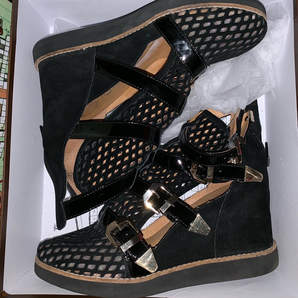 Jeffery Campbell “Hipster” sneaker